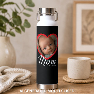 Botella De Agua Mamá Estableció Corazón Rojo Foto Negra