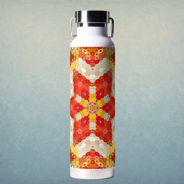Botella De Agua Mandala Hexagonal Rojo y Amarillo (Red and Yellow Hexagon Mandala Water Bottle by Wormhole Orbital)