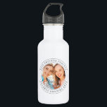 Botella De Agua Mejor Amigos para siempre BFF Fotografía simple mo<br><div class="desc">Este diseño simple y clásico está compuesto por tipografía de la síspera y agrega una foto personalizado. "Best Friends Forever" (Los mejores amigos para siempre) gira en torno a la foto de tus amigos</div>
