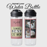 Botella De Agua Mejor madre de gato 4 foto nombre verde rosa<br><div class="desc">¿Buscando el regalo perfecto para la mejor mamá gata del mundo? ¡Esta botella de agua de personalizable es una elección atractiva! Con sus divertidos diseños felinos, es la manera ideal para que cualquier amante de los animales se quede hidratado mientras muestra su orgullo de gatito. Intercambie las cuatro fotos con...</div>