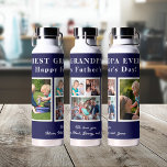 Botella De Agua Mejor tipografía de collage de fotos moderna del a<br><div class="desc">Moderno y contemporáneo Feliz Día del Padre MEJOR GRANDPA CASI cinco fotos de familia collage personalizado mantener simple botella de agua marina y blanca con una plantilla de guión de tipografía audaz. Cree su propia imagen con 5 imágenes de la familia de personalizados y su texto! Puede cambiar los colores...</div>