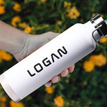 Botella De Agua Minimalista moderno personalizado<br><div class="desc">Nombre personalizado moderno o frasco monograma de agua. Texto negro.</div>