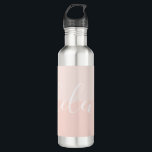 Botella De Agua Moda de nombre de script con dos tonos personaliza<br><div class="desc">Elegante y moda botella de agua con fondo de melocotón de dos tonalidades con un nombre personalizado en una fuente moderna de escritura. Maravilloso como regalo de dama de honor,  regalo de cumpleaños,  regalo de profesor,  favor de fiesta y más.</div>