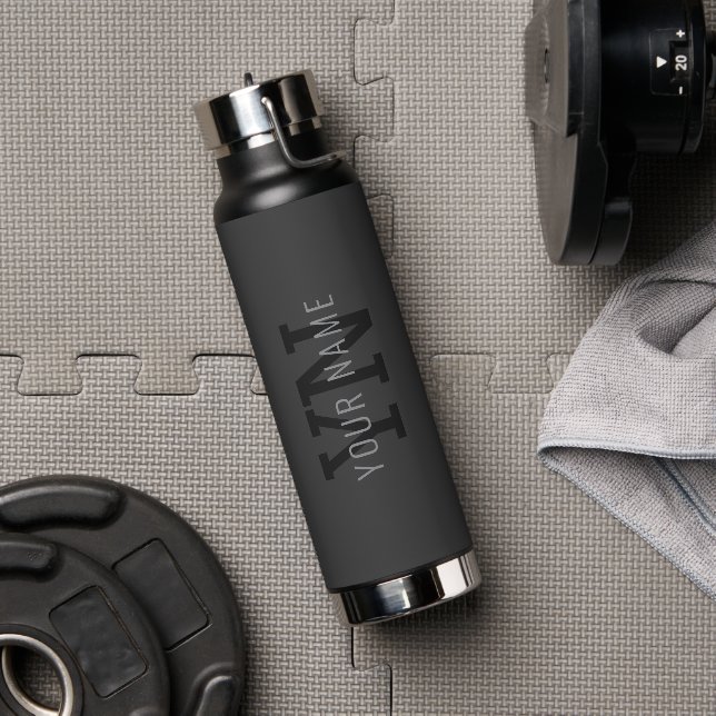 Botella De Agua Modern Dark Gray Monogrammed Name (u otro texto) (Gimnasio)