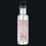 Botella De Agua Monograma de diamantes de Purpurina de oro rosa de<br><div class="desc">Elegante, Sparkle Luxury, Glam, Girly faux rosa purpurina de oro diamante personalizado de confeti monogramado personalizado botella de agua sobre rosa polvo de color rosa rubor. Cuenta con un falso purpurina de oro rosa rosa rosa rosa y un confetti de diamantes blancos. Hermosa plantilla de nombre en escritura de caligrafía...</div>