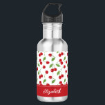 Botella De Agua Monograma del patrón de cereza rojo curado<br><div class="desc">Una botella de agua tierno de patrón de cerezo. Hace un gran regalo para un amigo. ¡Bien hecho por el Día de San Valentín!</div>
