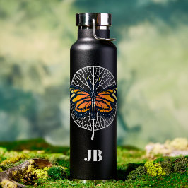 Botella De Agua Monograma moderno negro y blanco con mariposa