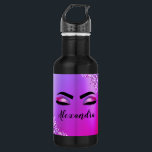 Botella De Agua Monograma rosa morado Purpurina Eyelashes modernos<br><div class="desc">Purpurina de espuma metálica de Relieve metalizado de imitación morado y rosa se cepillaron el nombre Metalizado del monograma y las pestañas iniciales (pestañas), las extensiones de pestañas y la botella de agua de ojos. Esto hace que el dulce perfecto cumpleaños 16, boda, ducha de novia, aniversario, ducha de bebé...</div>