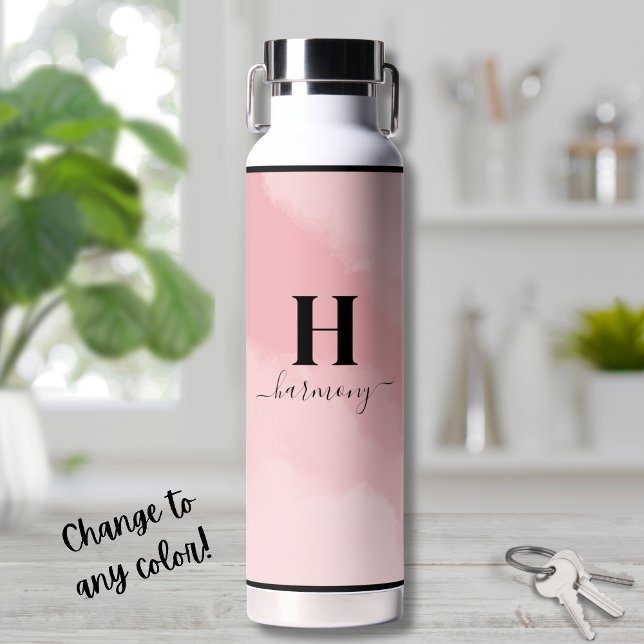 Botella De Agua Monograma Rubor rosa simple (Simple Blush Pink Monogram Water Bottle)