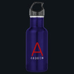 Botella De Agua Monograma simple blanco rojo blanco y moderno pers<br><div class="desc">Nombre personalizado rojo, blanco y azul y carta inicial botella de agua de acero inoxidable con un Monograma Personalizado en un moderno y minimalista sans clásico, fuente serif, para un sencillo pero sofisticado y masculino. Mostrado en rojo y blanco sobre una botella de agua metálica azul, los colores del texto...</div>
