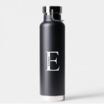 Botella De Agua Monograma y nombre personalizados<br><div class="desc">El Monograma y Regalo de Nombres Personalizados incluye un monograma y un nombre personalizados en el estilo clásico de tipo de letra serif.</div>