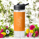 Botella De Agua Naranja Texto manuscrito Elegante<br><div class="desc">Naranja Elegante Botella de Agua con opción de añadir nombre con hermoso texto caligráfico. Más productos con este diseño están en la colección de abajo.</div>