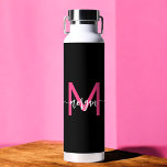 Botella De Agua Nombra de Monograma del guión moderno rosado calie<br><div class="desc">Mantente hidratado en estilo con nuestro Hot Pink Modern Script Girly Monograma Nombre Agua Botella! Con un diseño llamativo de color rosa cálido, esta botella de agua es personalizada con su nombre en un elegante guión moderno para una moda, un toque personalizado. Perfecto para la escuela, entrenamiento o el viaje,...</div>