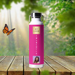 Botella De Agua Nombre del logotipo de negocios foto rosa caliente<br><div class="desc">Un fondo moderno de color rosa caliente. Personalice y agregue su logotipo de negocio,  nombre y foto de perfil.</div>