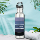 Botella De Agua Nombre personalizado del bloque de color azul colo<br><div class="desc">La botella de agua de acero inoxidable es un moderno bloque de color de verano con un diseño colorido y moderno en un patrón de bloques de color en tonos azules y de nombre personalizado. Perfecto como regalo para Navidades, cumpleaños, vacaciones, colegio, colegio, equipo de construcción y más. Diseñado por...</div>