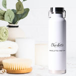 Botella De Agua Nombre simple de las iniciales en monograma blanco<br><div class="desc">Un fondo blanco clásico. Personalice y agregue su nombre,  iniciales de monograma,  letras y nombre completo. Letras negras y grises.</div>