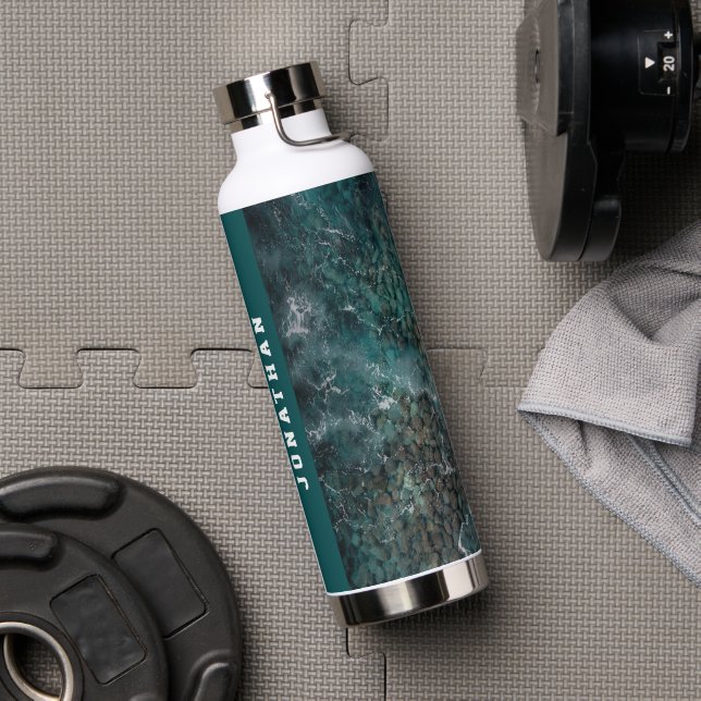 Botella De Agua Olas de océano teal modernas aéreas personalizadas (Gimnasio (girado))