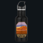 Botella De Agua Parque nacional de los Volcanes de Hawái Mauna Kea<br><div class="desc">Diseño artístico vectorial de los volcanes de Hawái. El parque está en la isla de Hawái. En su corazón se encuentran los volcanes activos Kīlauea y Mauna Loa.</div>