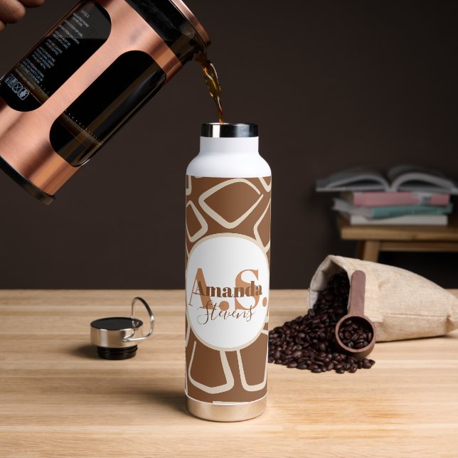 Botella De Agua Patrón geométrico marrón y blanco Monograma modern (Café)