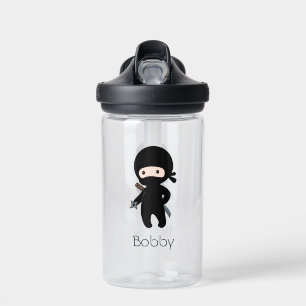 Botella De Agua Pequeño ninja sosteniendo estrella arrojadiza