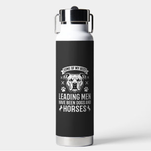 Botella De Agua Perros y caballos liderando hombres