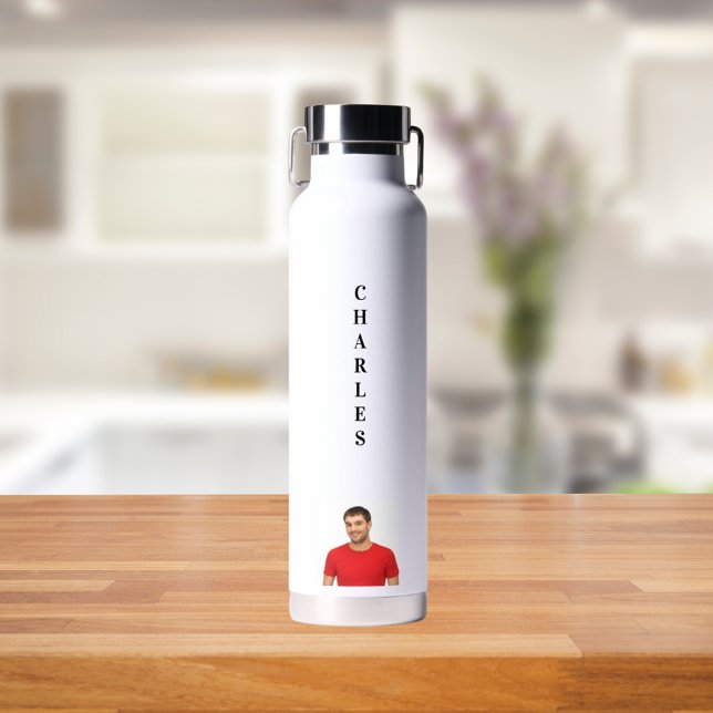 Botella De Agua Persona blanca de la foto (Subido por el creador)