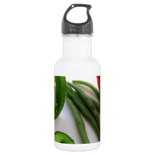 Botella De Agua Pimientos verdes y rojos con habas