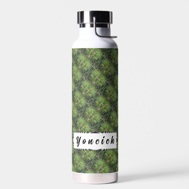 Botella De Agua Pine Needles por Kenneth Yoncich (Izquierdo)