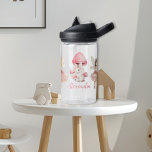 Botella De Agua Pixie de jardín floral de hadas mágicas personaliz<br><div class="desc">Relájese en su pequeña sed con un estilo encantador gracias a la botella de agua de Pixie Fairy Floral Garden. Esta deliciosa botella de agua es el compañero perfecto para mantenerse hidratada en todas sus aventuras. La botella de agua, elaborada con esmero y atención a los detalles, presenta un diseño...</div>