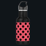 Botella De Agua Pos de polka negro sobre el coral<br><div class="desc">Pos de polka negro sobre el coral</div>
