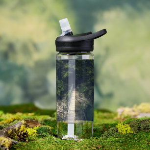 Botella De Agua Puente colgante simple río Idrijca, Eslovenia