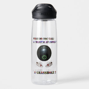 Botella De Agua ¿Qué Es Una Comida En Los Bolos De Césped?