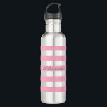 Botella de agua rayada rosada personalizada<br><div class="desc">Esta botella de agua bonita del acero inoxidable con las rayas rosadas se personaliza con su nombre.</div>