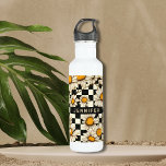 Botella De Agua Retro Groovy Daisy Checkerboard Personalized Name<br><div class="desc">Retro Groovy Daisy Checkerboard Personalized Name Water Bottle features a groovy daisy pattern on a black and white checkerboard pattern background with your custom text or personalized name in the center. Perfect as a gift for family and friends for Christmas, birthday, holidays, Mother's day, work colleagues and more. Created by...</div>