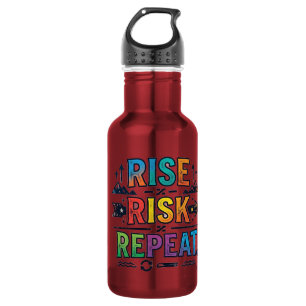 Botella De Agua Rise, Risk, Repeat – Tipografía Motivacional Camis