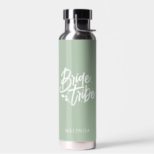 Botella De Agua Sage Green Calligraphy Bribe Tribe Bachelorette
