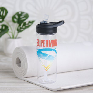 Botella De Agua Saltando por el S-Shield