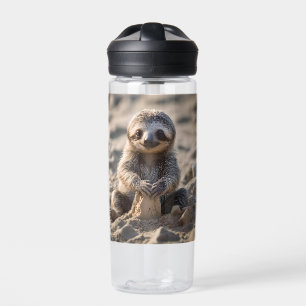 Botella De Agua Sandy Shores: Baby Sloth construyendo castillos de