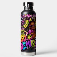 So Demure™ Strawberry Graffiti Girl | 32 oz Negro 