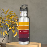 Botella De Agua Spice It Up Colorblock Nombre personalizado<br><div class="desc">Este diseño colorido y moderno presenta un patrón de bloques de color en berenjena,  rojo,  naranja y amarillo con su nombre personalizado</div>