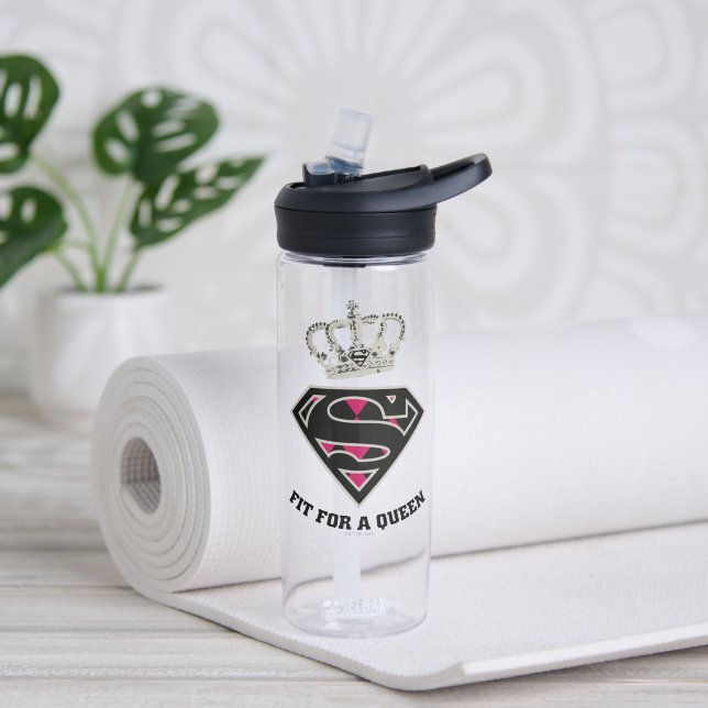 Botella De Agua Supergirl S-Shield "Fit For A Queen" (Yoga)