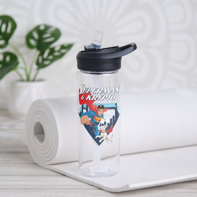 Botella De Agua Superman y Krypto Soar (Yoga)