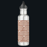 Botella De Agua Terracota de óxido de onda de Seigaiha japonesa<br><div class="desc">Ola Seigaiha japonesa - Negro y blanco - Patrón - Arroz,  tonos de la Tierra,  Terracota.</div>