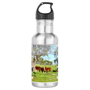 Botella De Agua Vistas de la ventana de la manada de vacas marrone