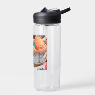 Botella De Agua Yarn en cesta de corteza de abedul