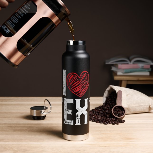 BOTELLA DE AGUA YO CON DISEÑO DE CORAZÓN ROJO (Café)