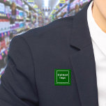 botón Cuadrado verde con logotipo y nombre comerci<br><div class="desc">Botón cuadrado que puede personalizar para poner su nombre comercial y logotipo. Puede usar este botón como accesorio uniforme de su personal. También puede utilizarlo como accesorio de embalaje. También puede incluirlo en sus materiales de marketing para promocionar su negocio o promocionar su marca a sus clientes. Botón que se...</div>