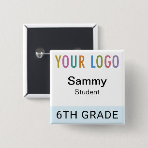 Botón de identificación de estudiante con logotipo