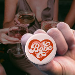 Botón de insignia de tribu de pájaros del corazón<br><div class="desc">El botón de la insignia de Abeja del Corazón de VintageVintage Bride to be</div>