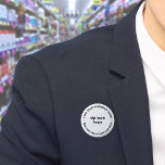 Botón de redondeo de diseño blanco y negro de marc<br><div class="desc">Botón de forma redondeada que puede personalizar poner su nombre comercial y logotipo. Puede usar este botón como accesorio uniforme de su personal. También puede utilizarlo como accesorio de embalaje. También puede incluirlo en sus materiales de marketing para promocionar su negocio o promocionar su marca a sus clientes. Botón que...</div>